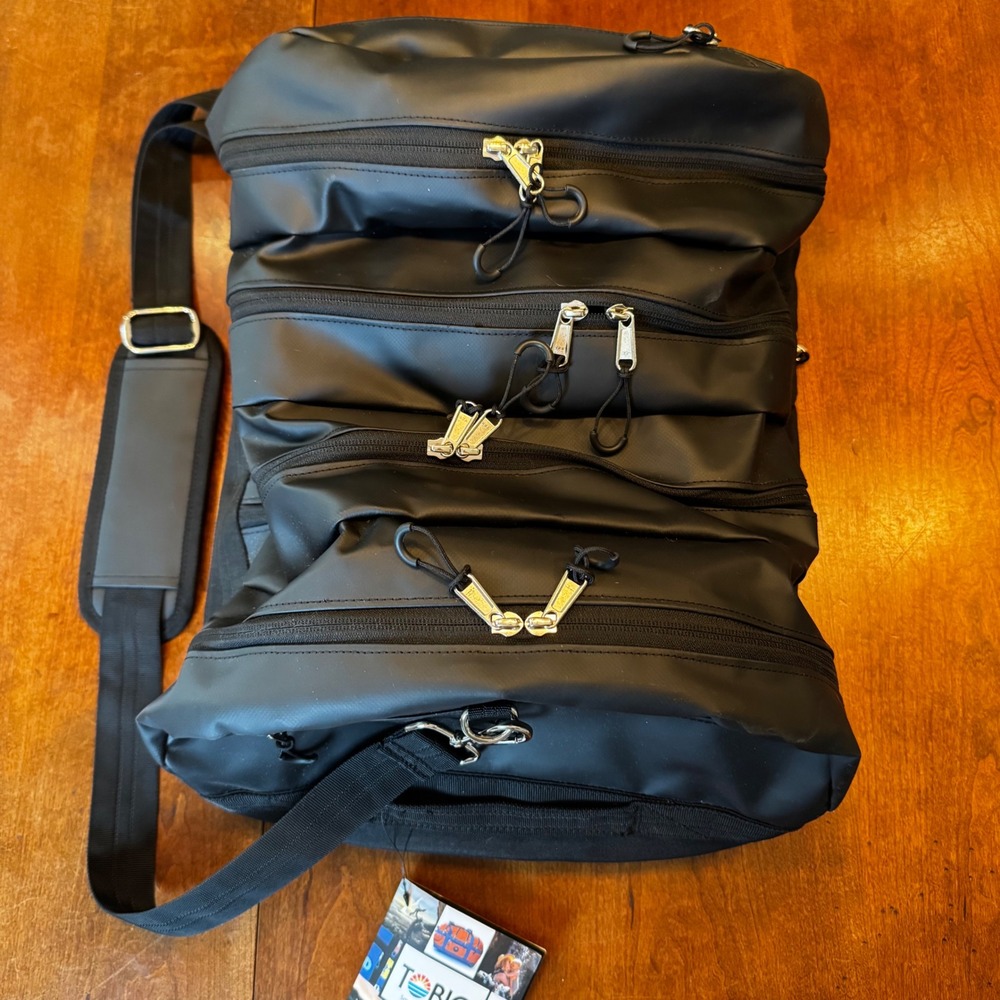 TOBIQ Travel Duffel Bag Unisex OS Black 60L Duffel Backpack Multi-Compartment